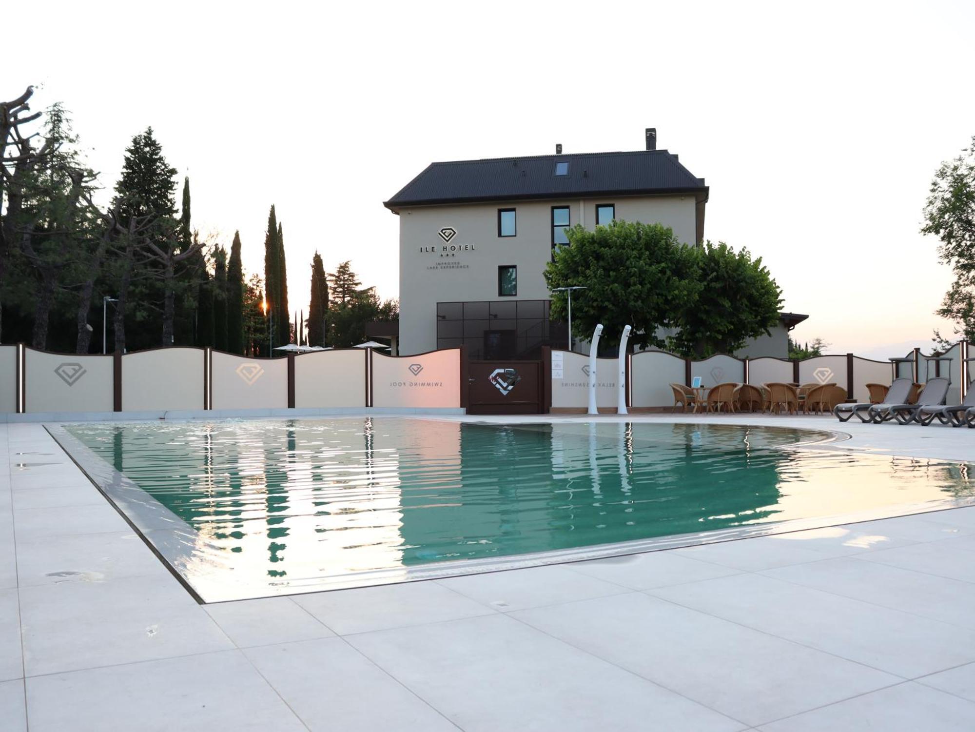 Ile Hotel Peschiera del Garda Zewnętrze zdjęcie