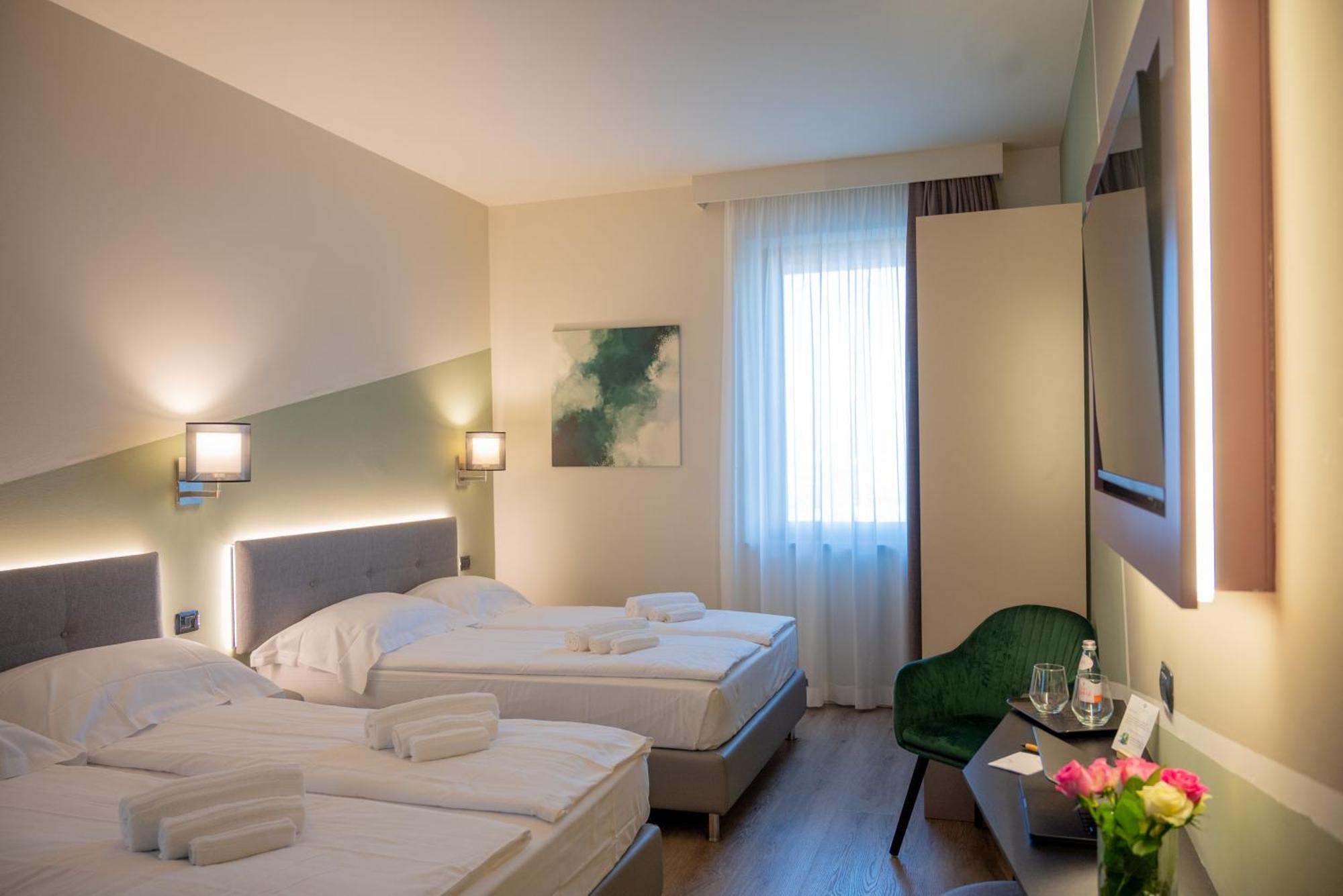 Ile Hotel Peschiera del Garda Zewnętrze zdjęcie