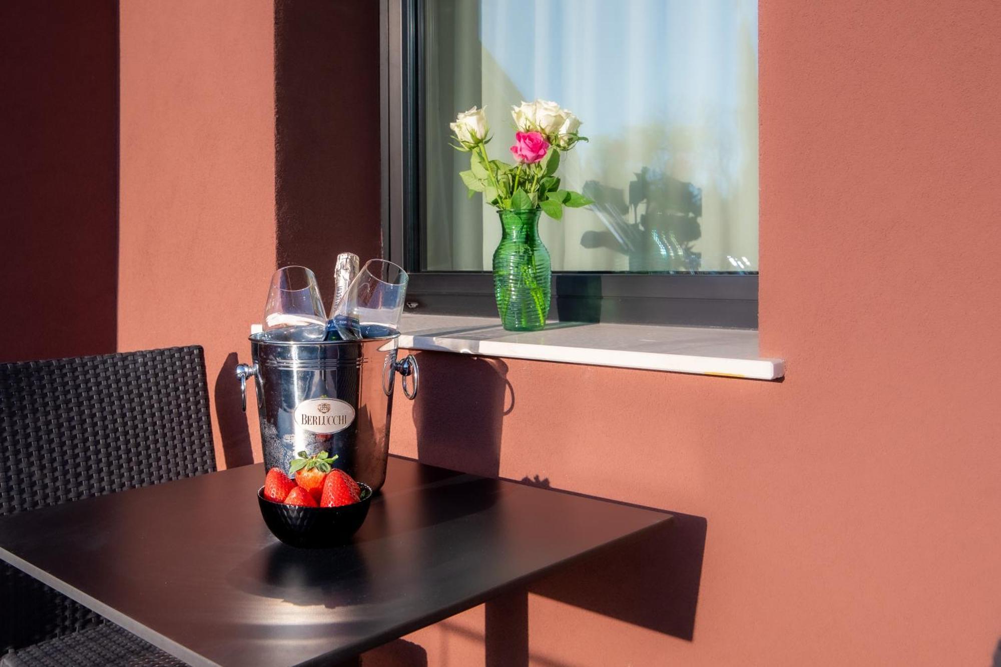 Ile Hotel Peschiera del Garda Zewnętrze zdjęcie