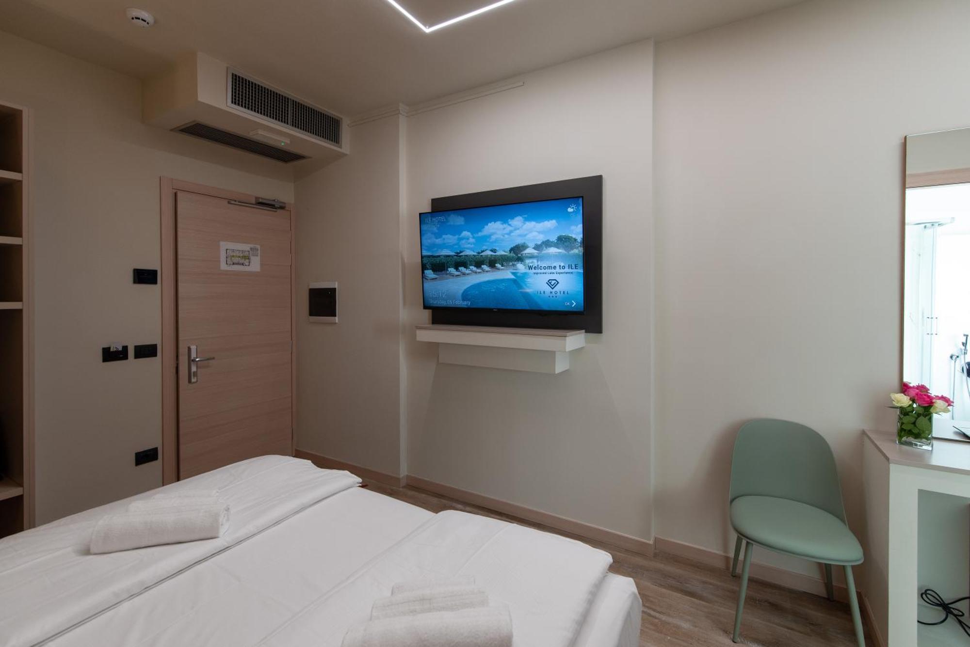 Ile Hotel Peschiera del Garda Zewnętrze zdjęcie