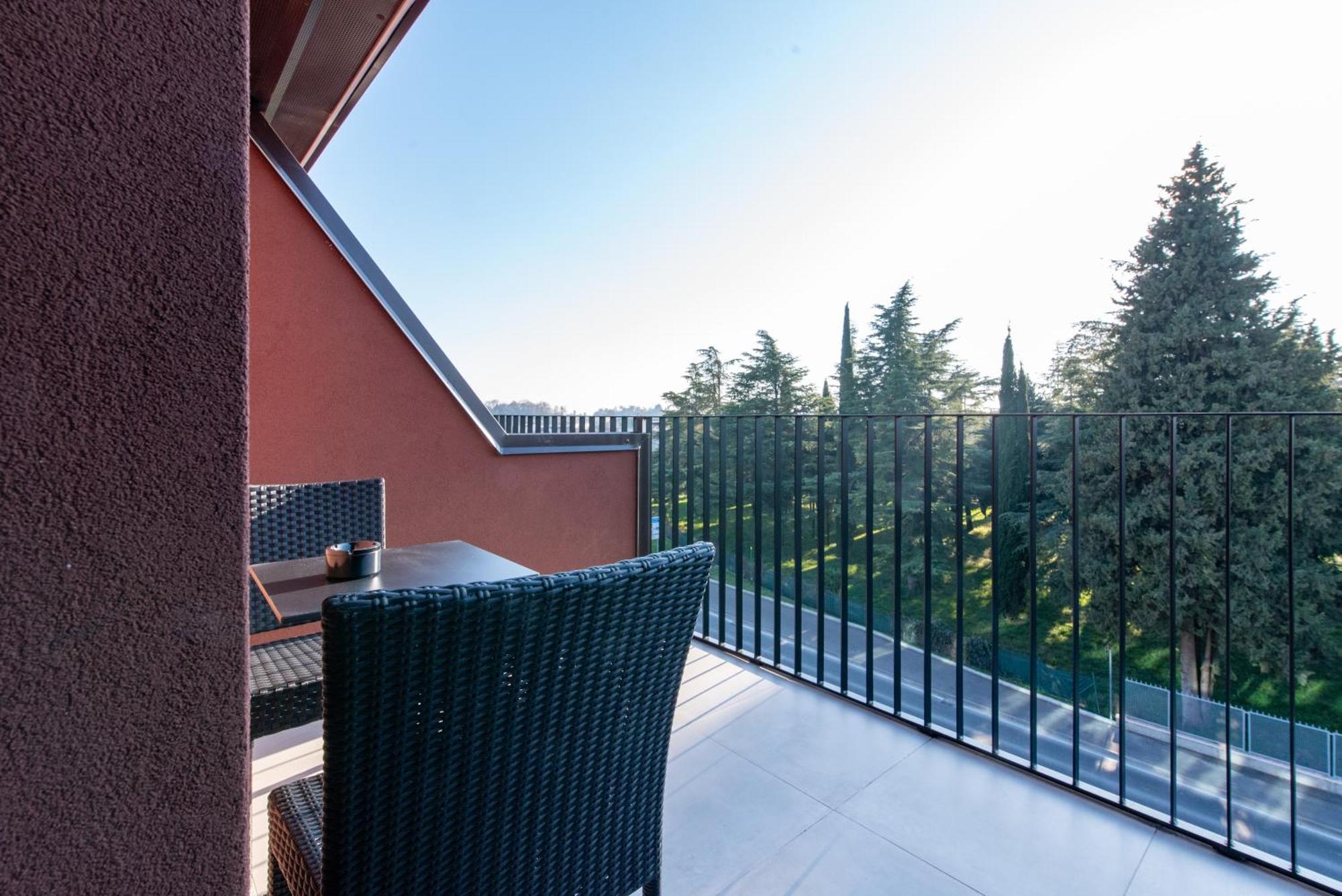 Ile Hotel Peschiera del Garda Zewnętrze zdjęcie