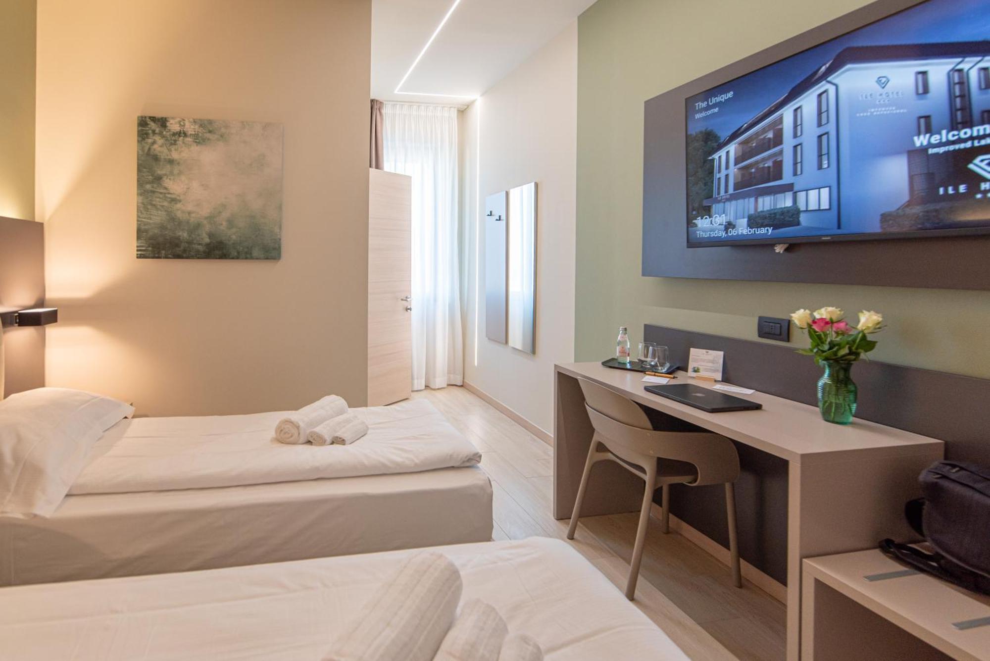 Ile Hotel Peschiera del Garda Zewnętrze zdjęcie