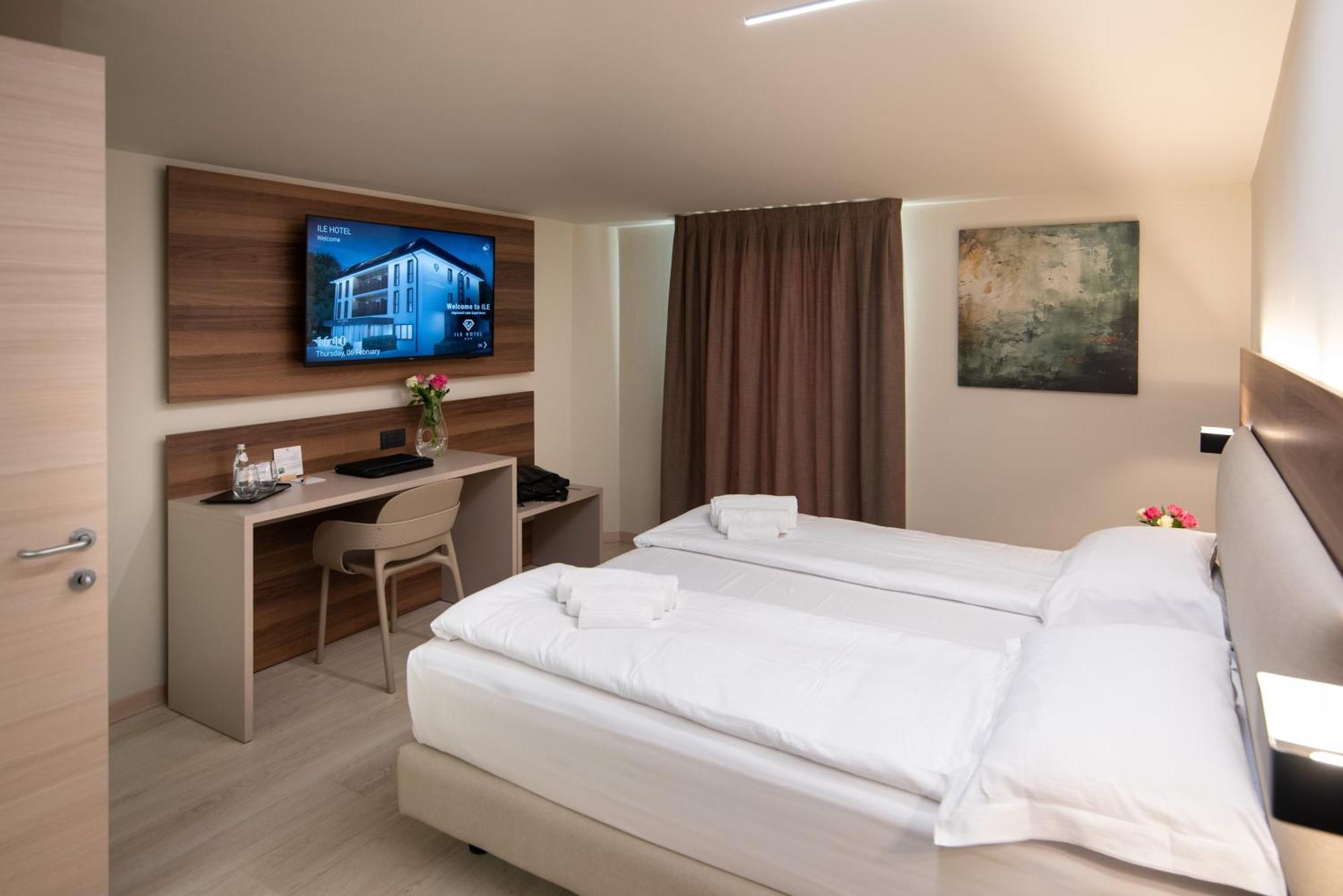 Ile Hotel Peschiera del Garda Zewnętrze zdjęcie