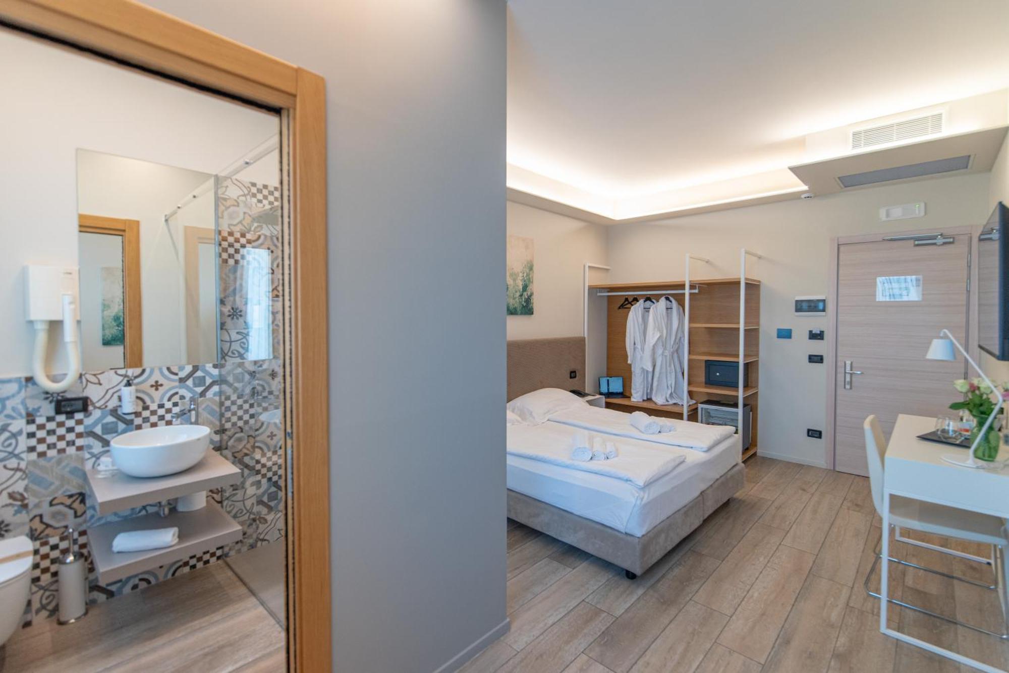 Ile Hotel Peschiera del Garda Zewnętrze zdjęcie
