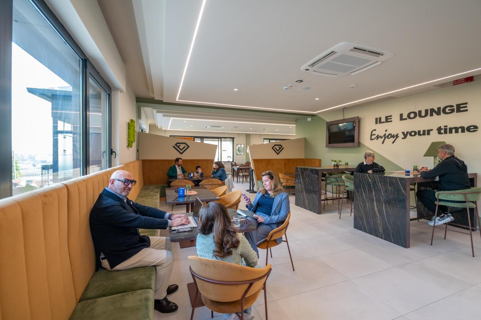 Ile Hotel Peschiera del Garda Zewnętrze zdjęcie